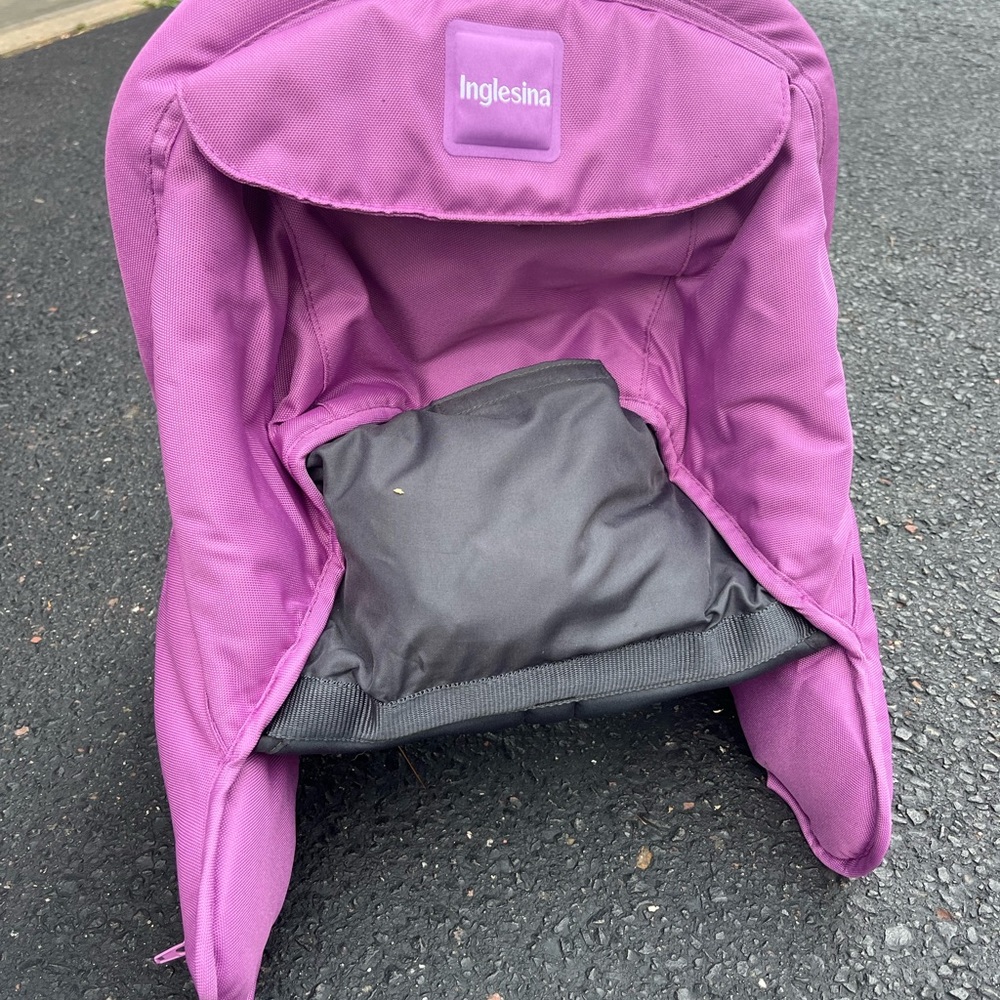 Inglesina portable clip on chair